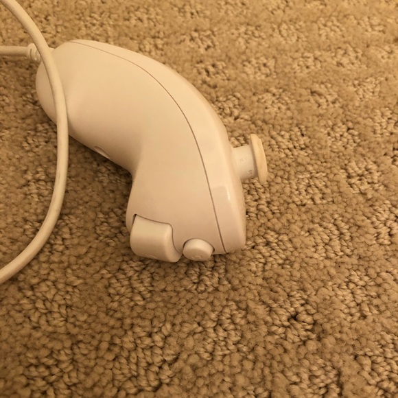 Nintendo Wii Nunchuk Controller GUC - Picture 2 of 2
